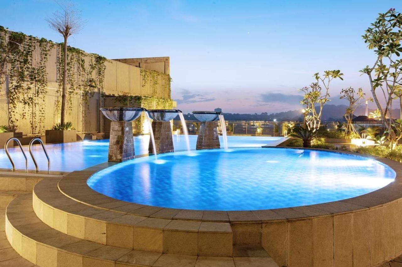 Hotel Santika Gresik 외부 사진
