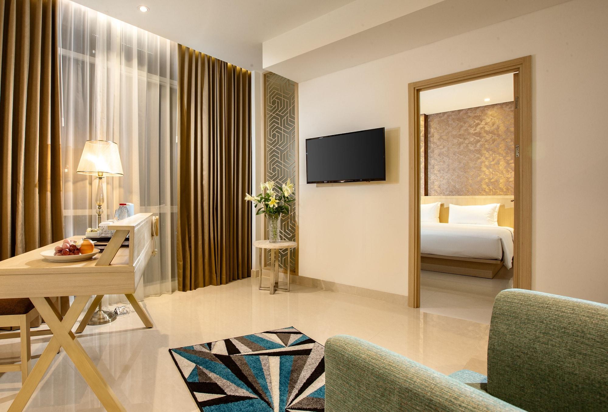 Hotel Santika Gresik 외부 사진