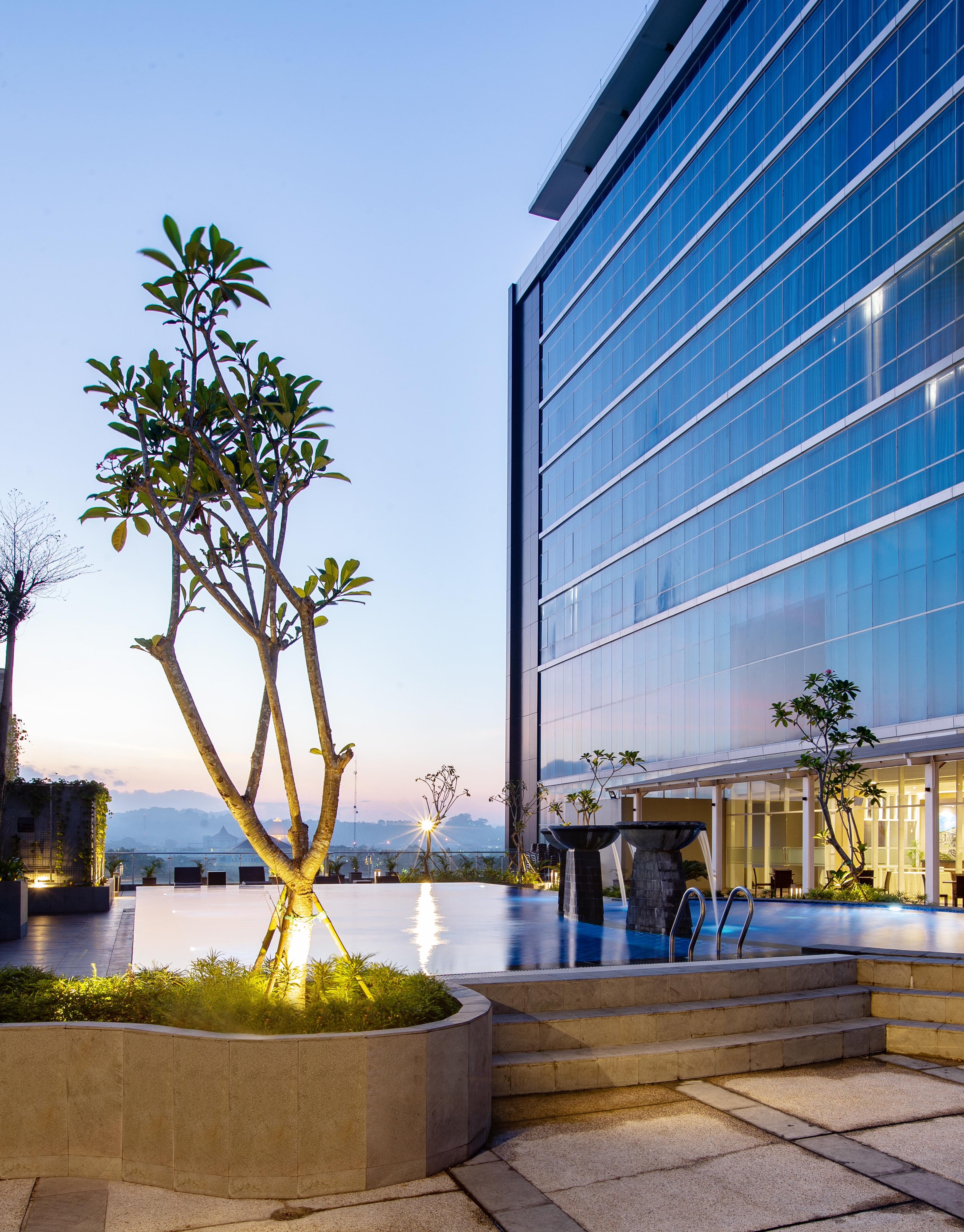 Hotel Santika Gresik 외부 사진