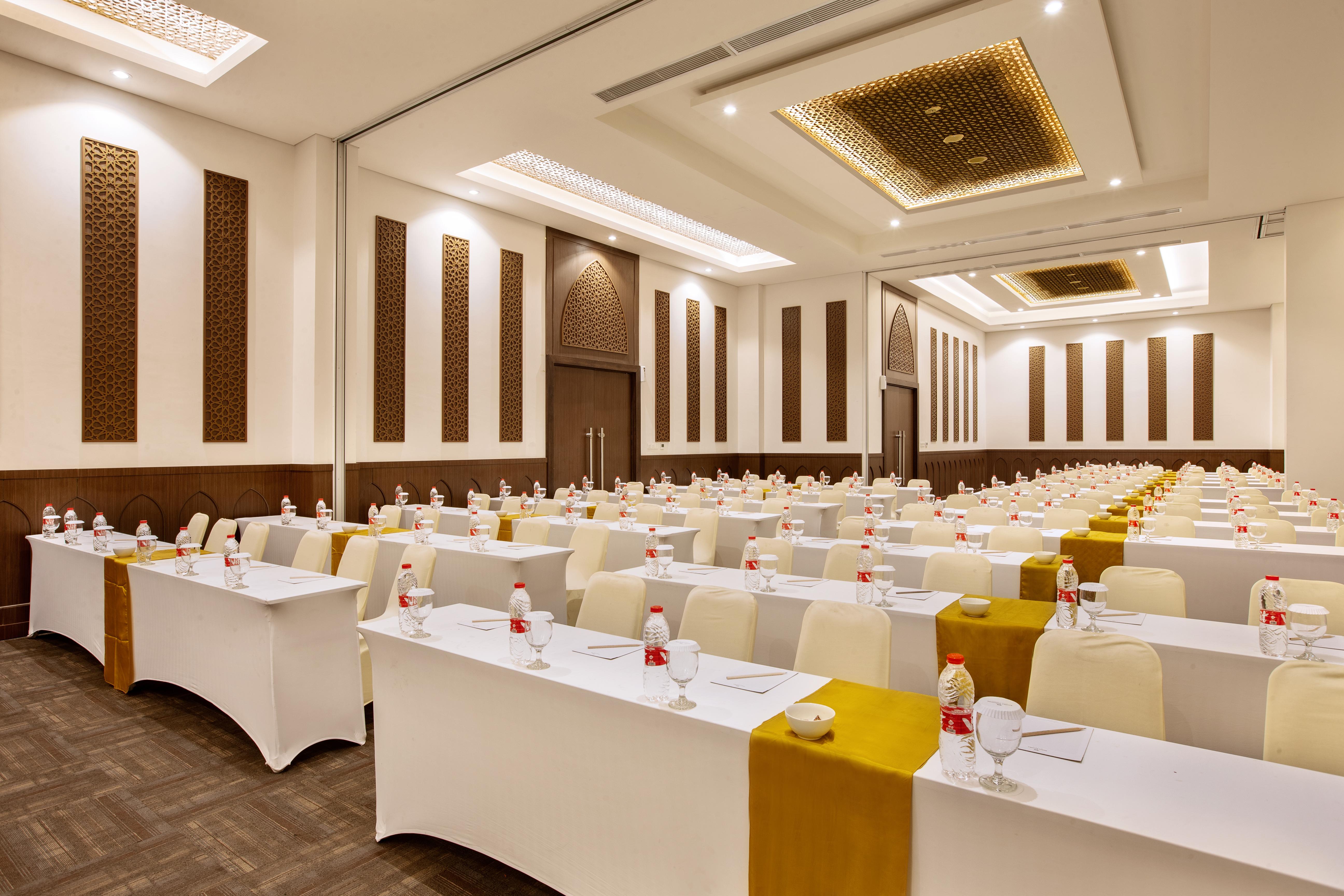 Hotel Santika Gresik 외부 사진