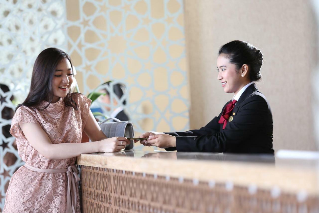 Hotel Santika Gresik 외부 사진