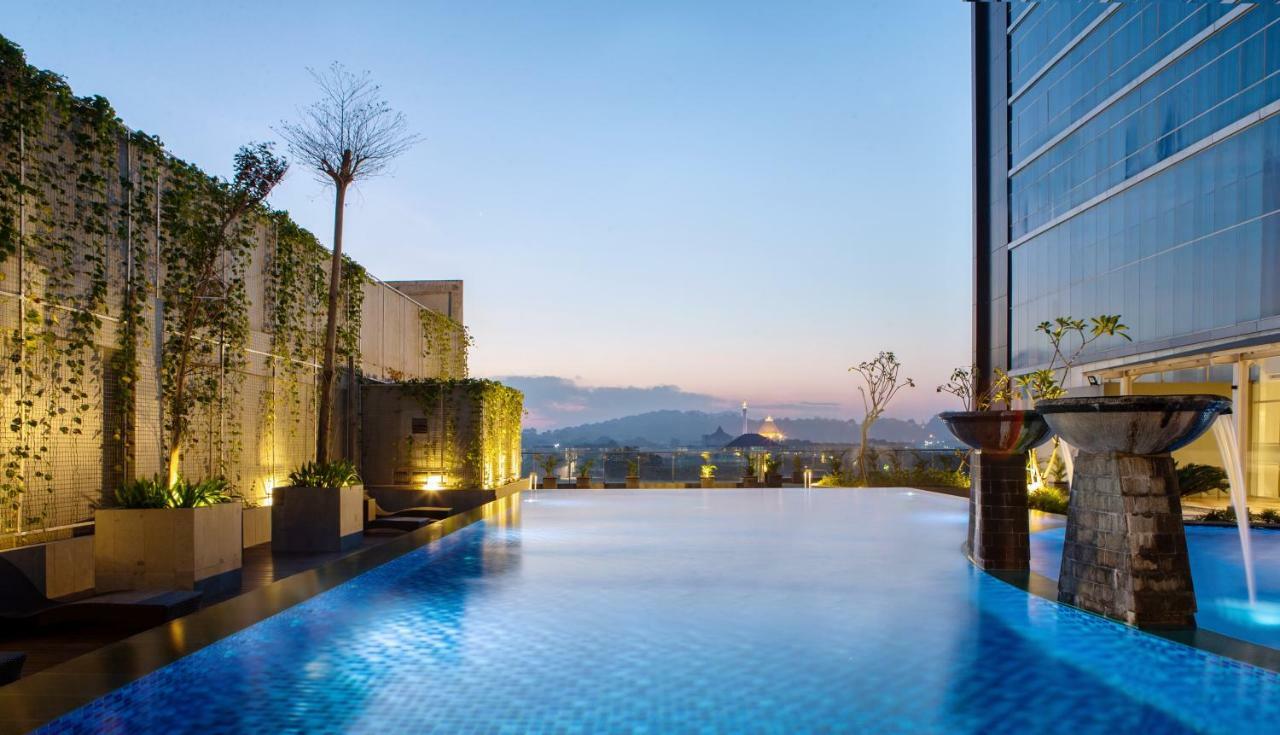 Hotel Santika Gresik 외부 사진