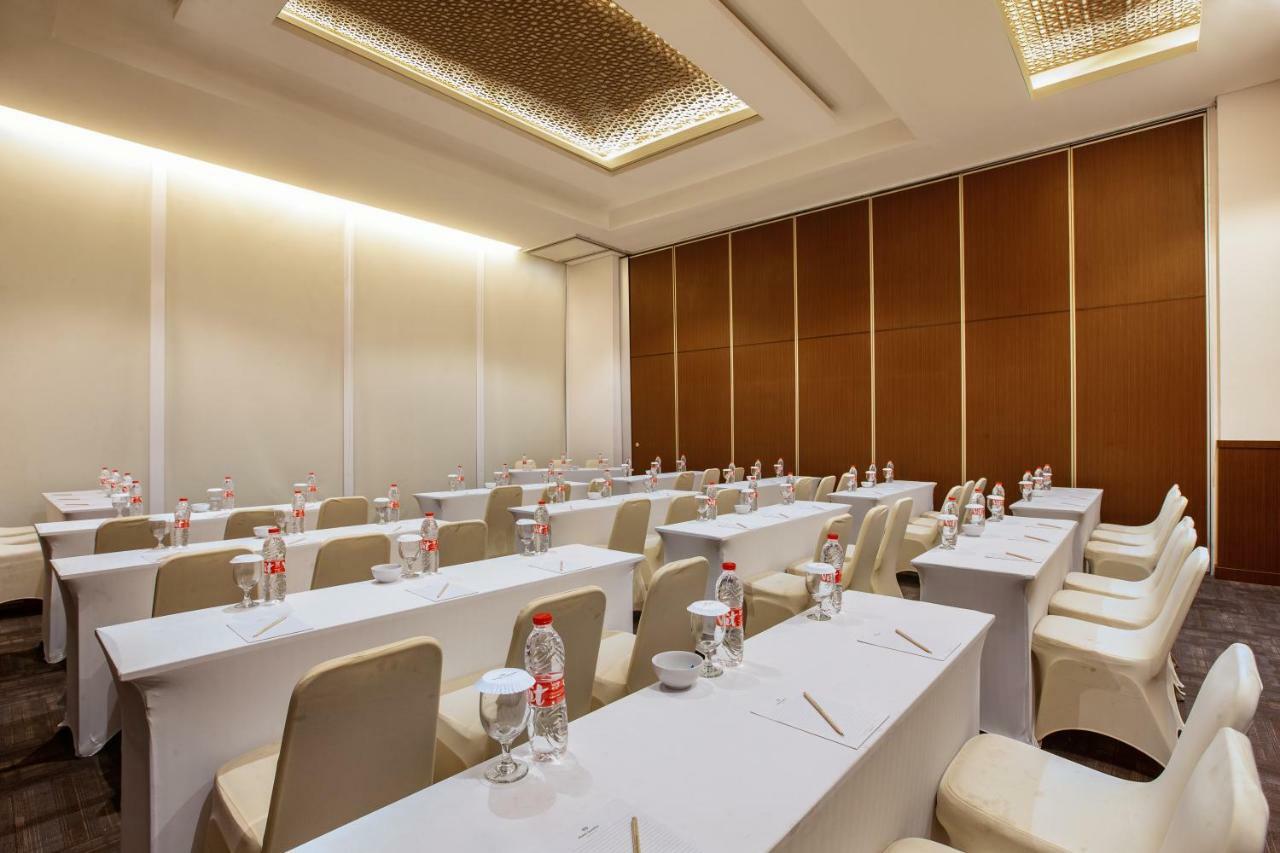 Hotel Santika Gresik 외부 사진