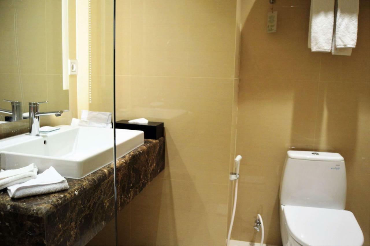 Hotel Santika Gresik 외부 사진